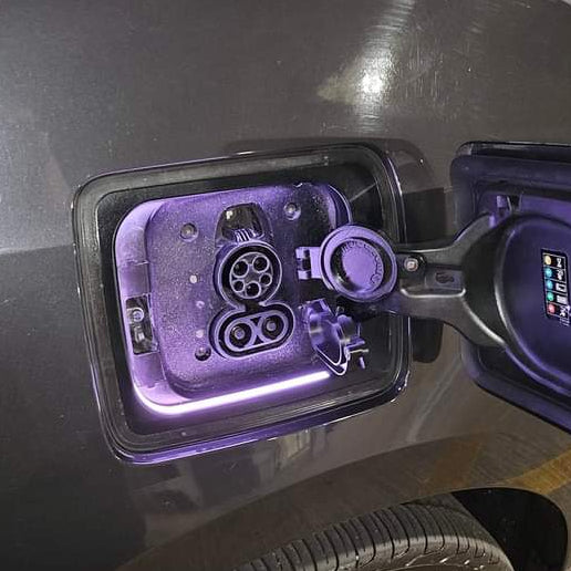 BMW i3 Hinged Charging Port Cover – Magnetic