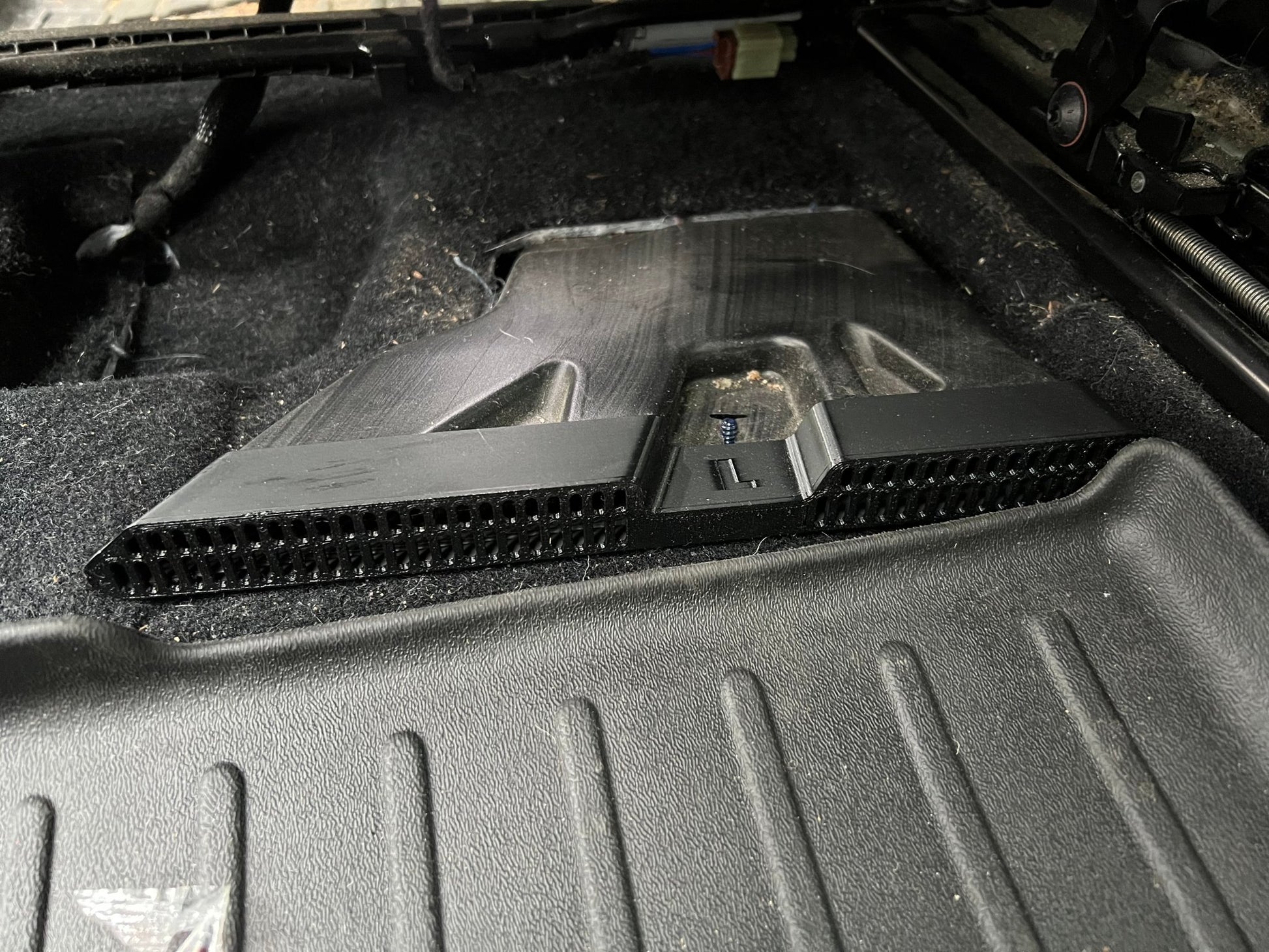 DIGITAL DOWNLOAD for Protective grill for the rear under seat heating vent for VW ID.4 to 3D print at home - YURIK Accessories