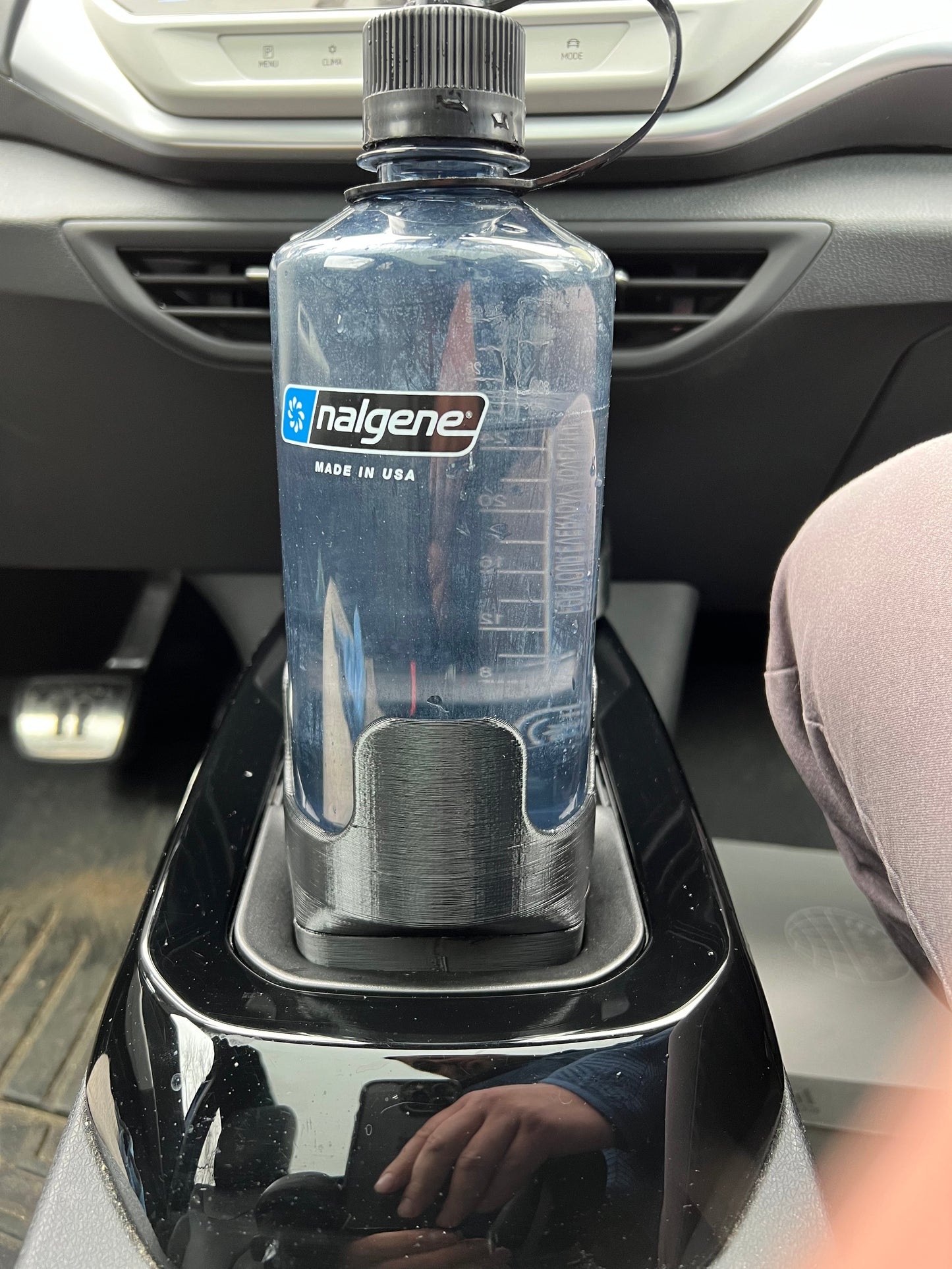 YETI / Nalgene bottle adapter for Volkswagen ID.4 fits 2021, 2022, 2023