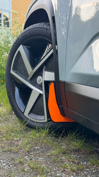 Mudflaps 2.0 with optional inlay for Fisker Ocean by ProtoNord - YURIK Accessories