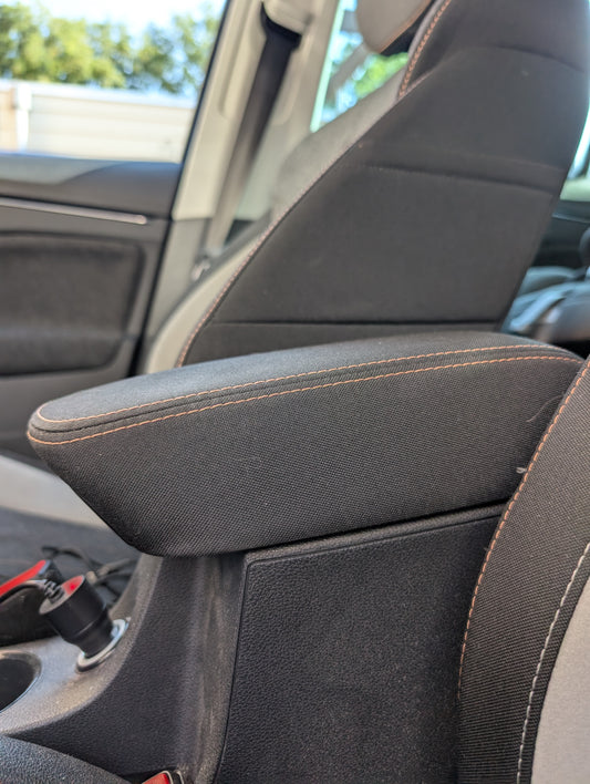 Armrest riser for Skoda Scalia and Kamiq